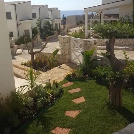 White Rocks Dhermi * Gjilek